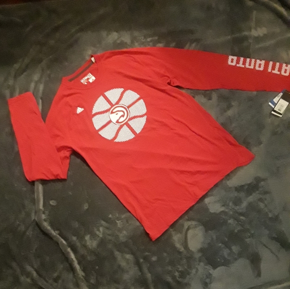 adidas Other - Atlanta Hawks Long Sleeve t